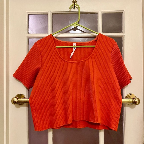 Ilana Kohn Scoop Neck Crop Rib Tee - Picture 1 of 5